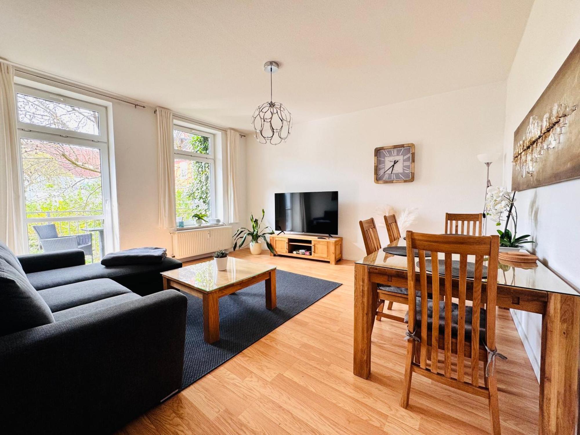 Attraktive Wohnung Im Schoenen Hinterhof Schwerin  Kültér fotó